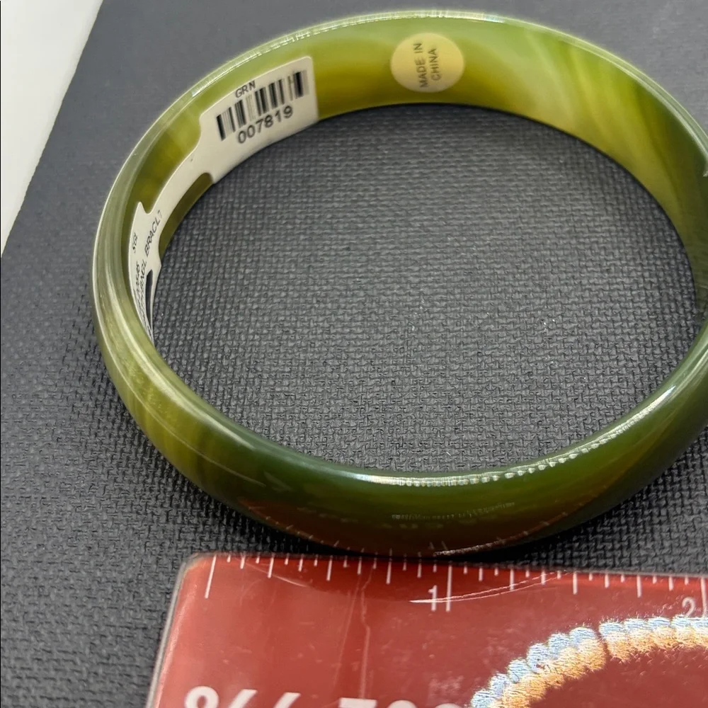 Glass Avocado Green Agate Bangle Bracelet Swirl design boho vintage style NWT